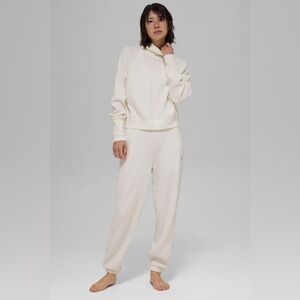 Alo Waffle Weekend Escape Mock Neck Long Sleeve & Jogger